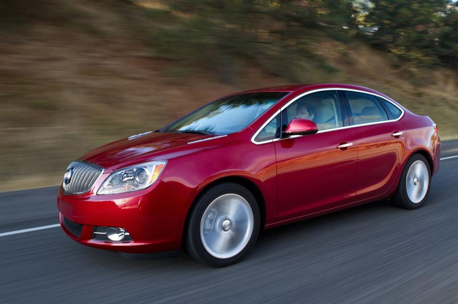  Buick Verano 2015 года  (фото 1 из 3)